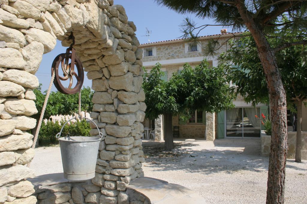 Saint-Rémy-de-Provence Locations Des Alpilles 아파트 객실 사진
